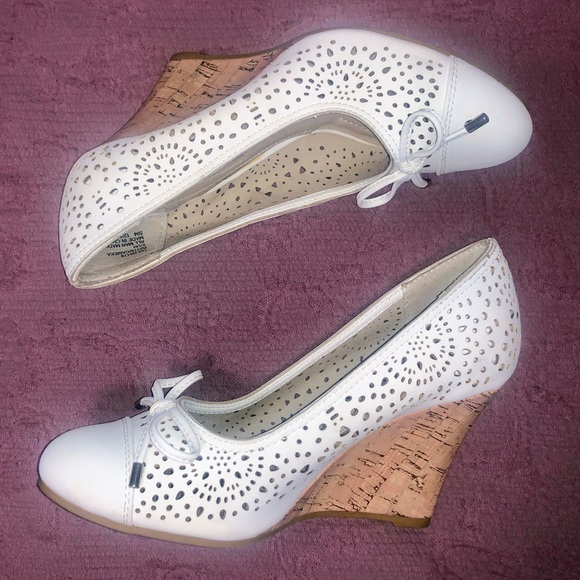 Rialto Dress Wedges 🤍 - Picture 3 of 13